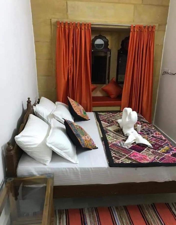 Resting Love Hostel Jaisalmer Buitenkant foto