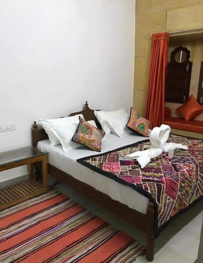 Resting Love Hostel Jaisalmer Buitenkant foto