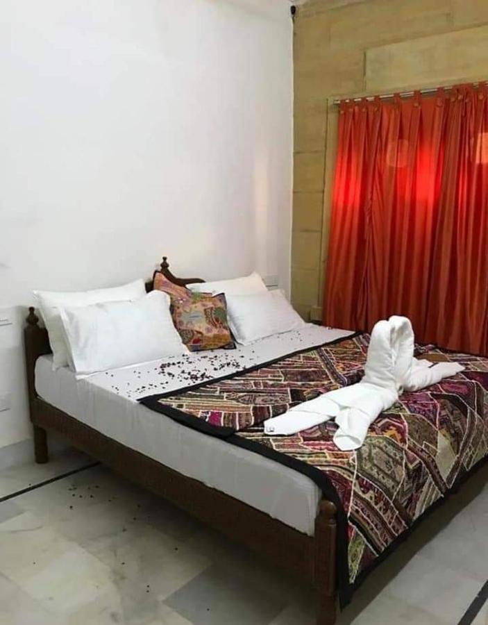 Resting Love Hostel Jaisalmer Buitenkant foto