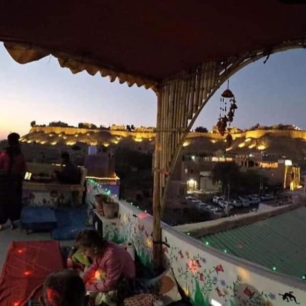 Resting Love Hostel Jaisalmer Buitenkant foto