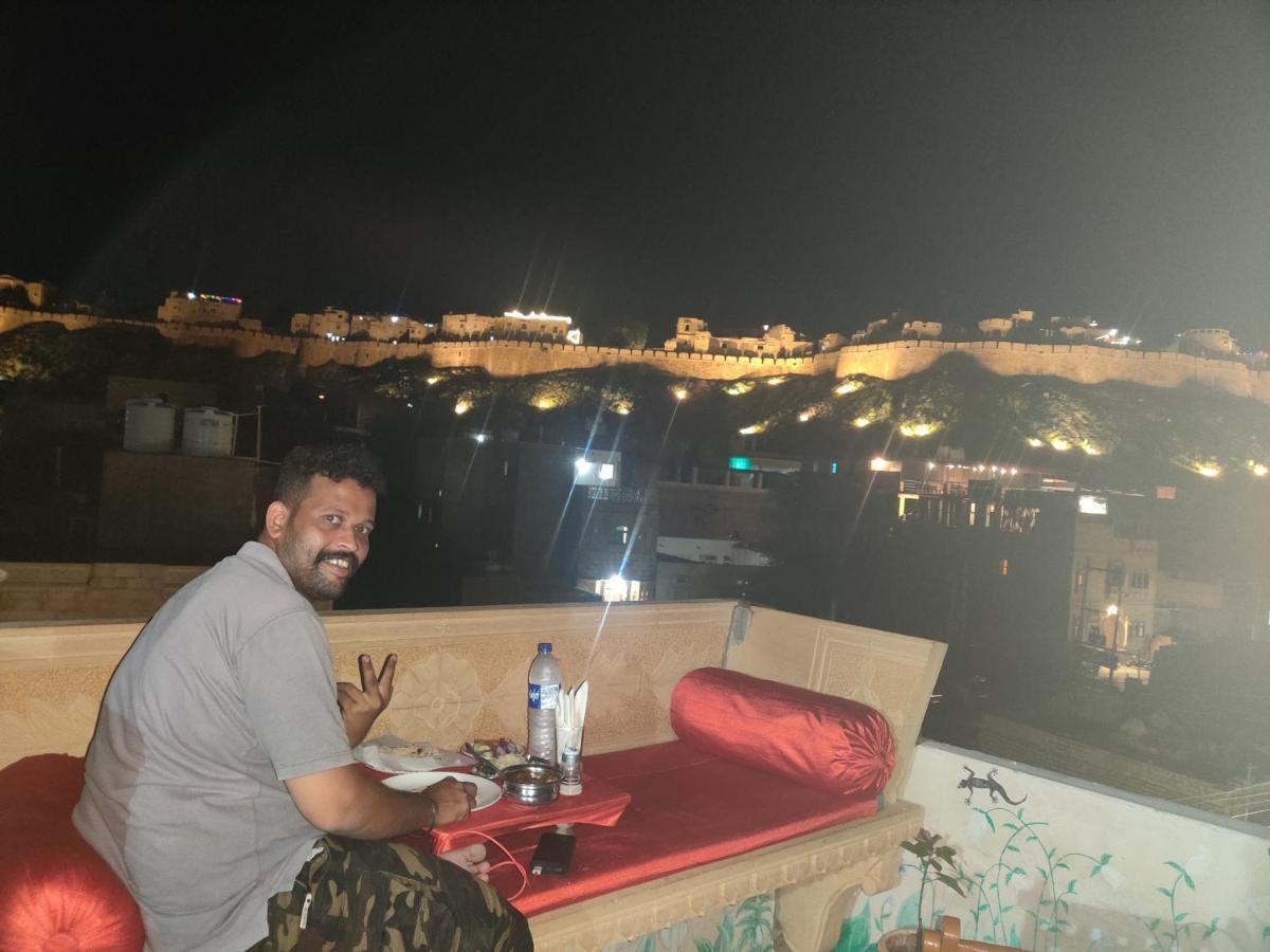 Resting Love Hostel Jaisalmer Buitenkant foto