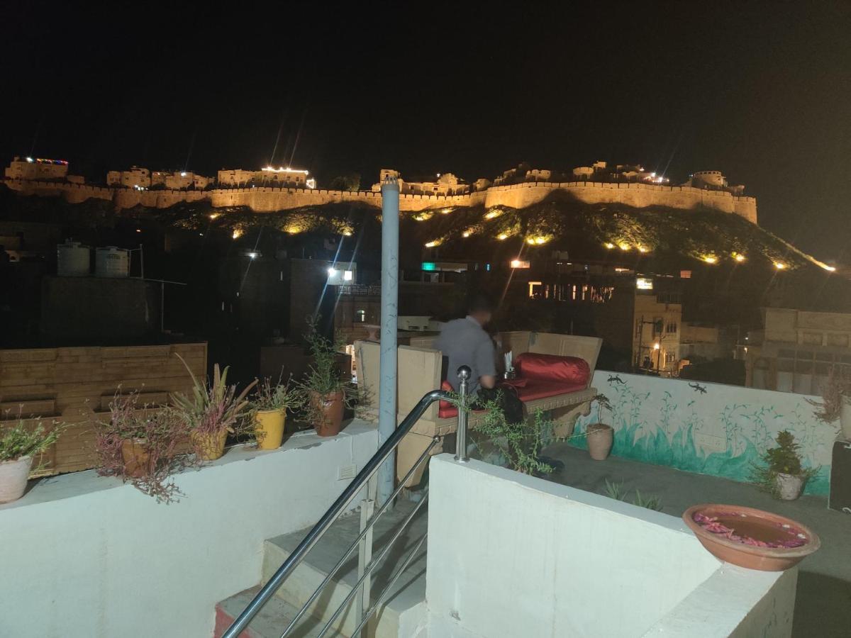 Resting Love Hostel Jaisalmer Buitenkant foto