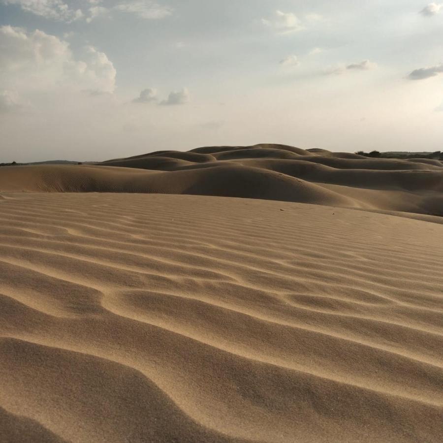 Resting Love Hostel Jaisalmer Buitenkant foto