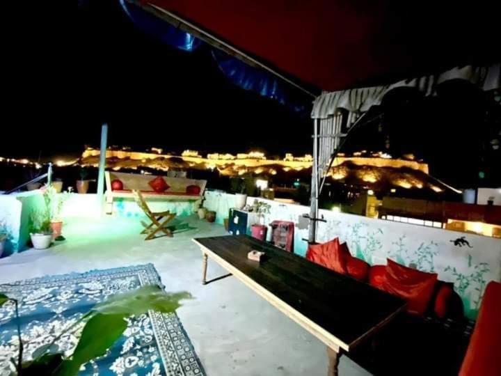 Resting Love Hostel Jaisalmer Buitenkant foto